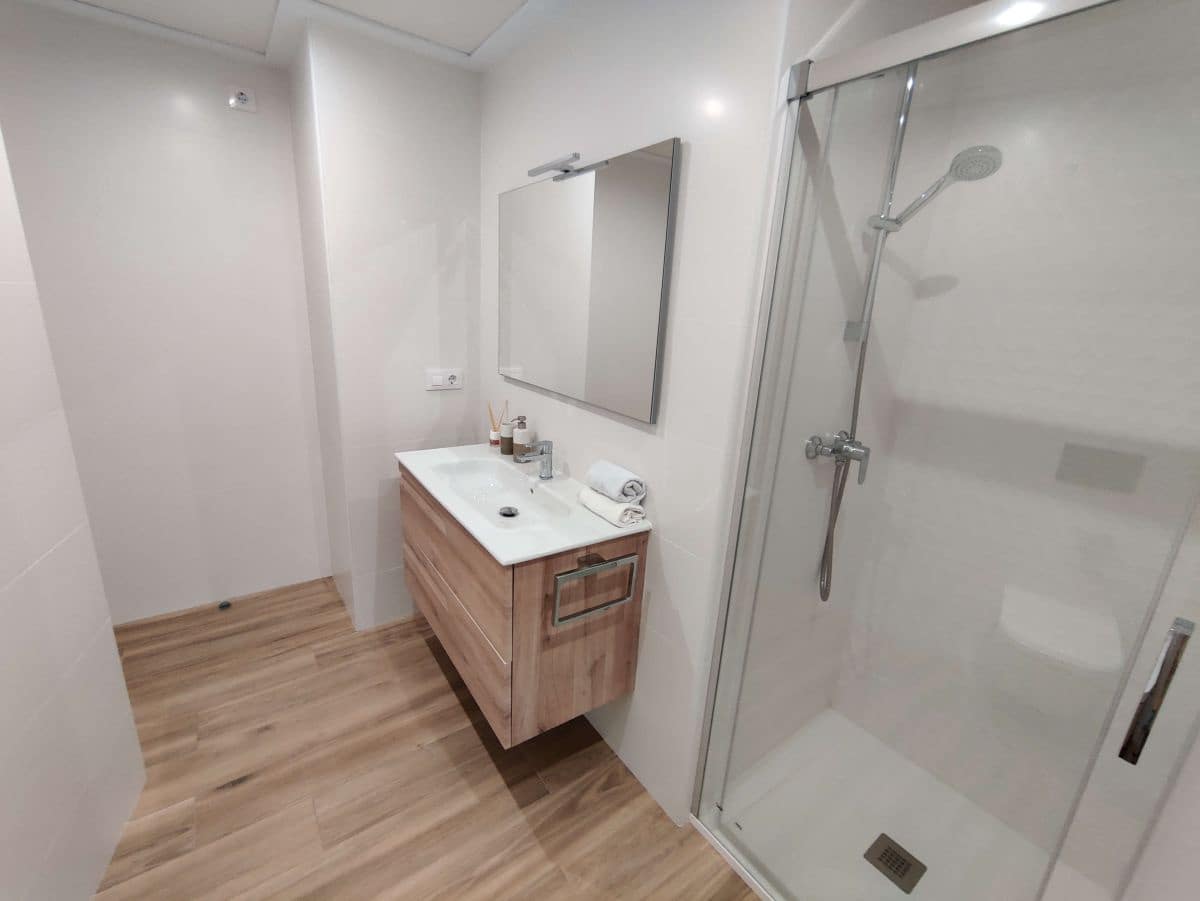 2 soveværelse Lejlighed til leje i Denia med garage - € 900 (Ref: 8935481)