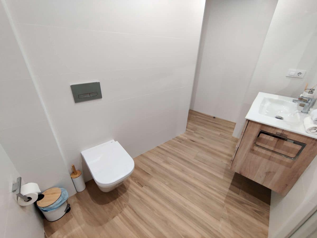 2 soveværelse Lejlighed til leje i Denia med garage - € 900 (Ref: 8935481)