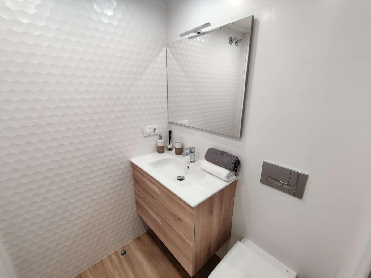 2 soveværelse Lejlighed til leje i Denia med garage - € 900 (Ref: 8935481)