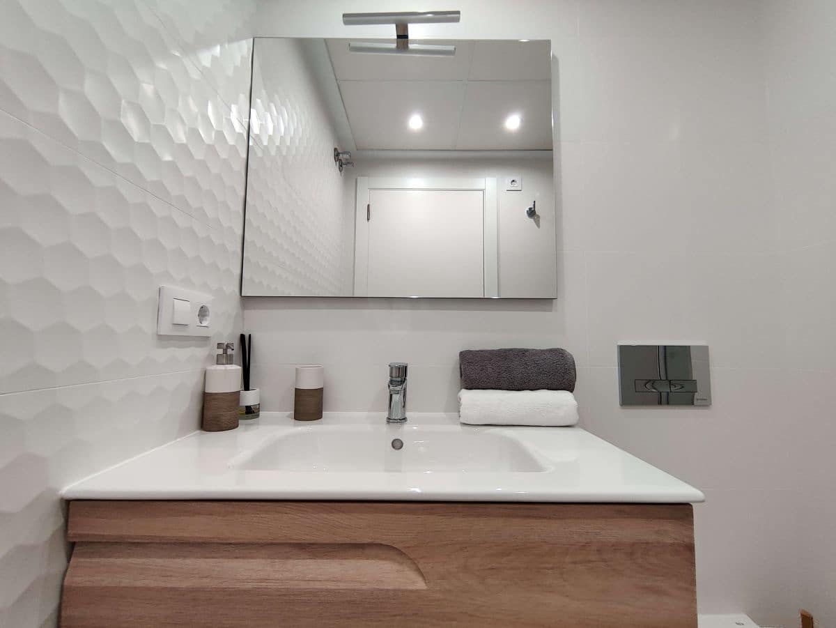 2 soveværelse Lejlighed til leje i Denia med garage - € 900 (Ref: 8935481)