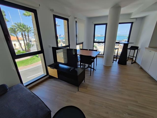 2 soveværelse Lejlighed til leje i Dénia med garage - € 900 (Ref: 8935481)