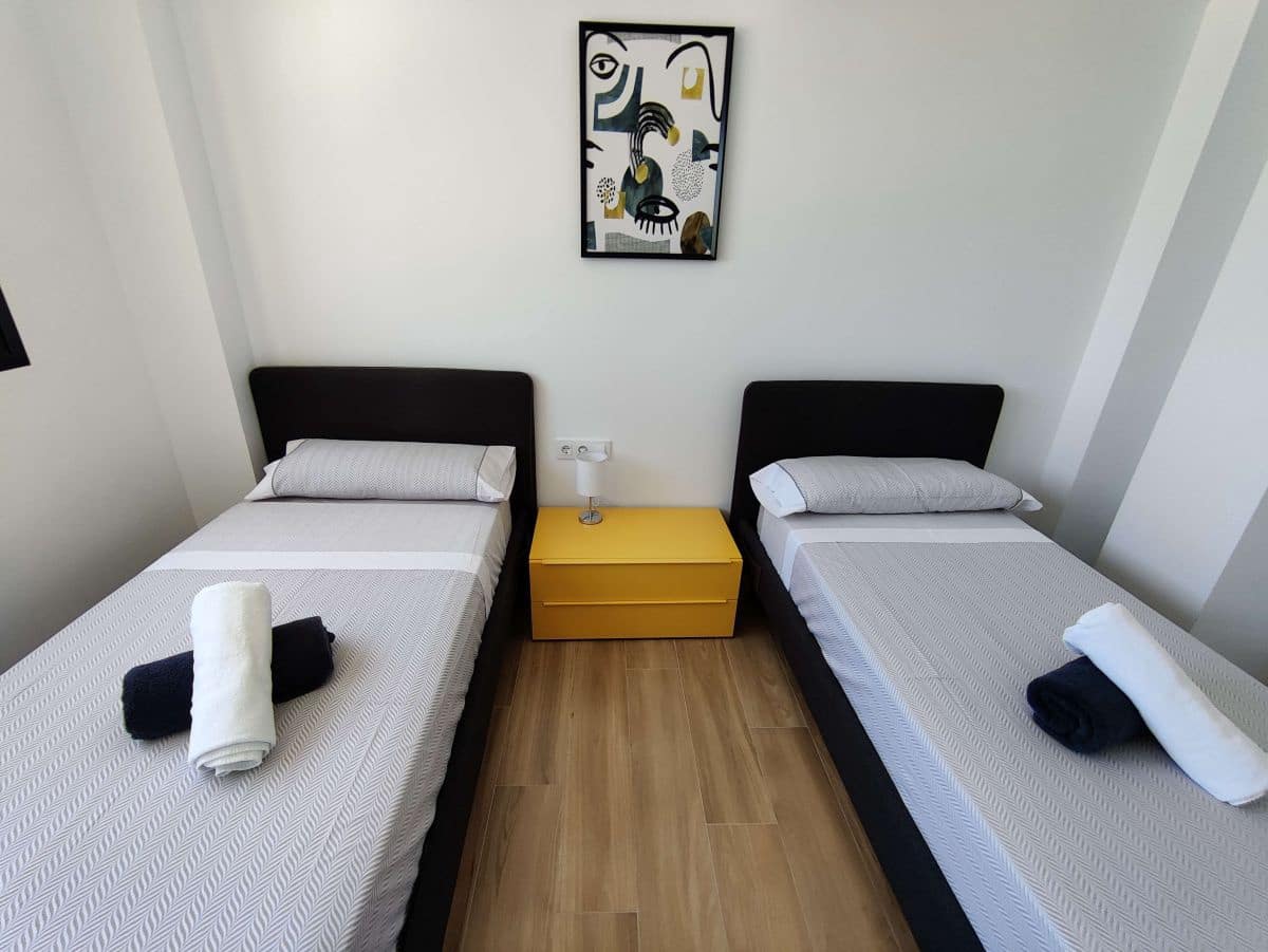 2 soveværelse Lejlighed til leje i Denia med garage - € 900 (Ref: 8935481)