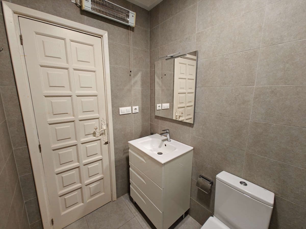 3 sypialnia Apartament do wynajęcia w Denia z basenem garażem - 750 € (Ref: 8941850)