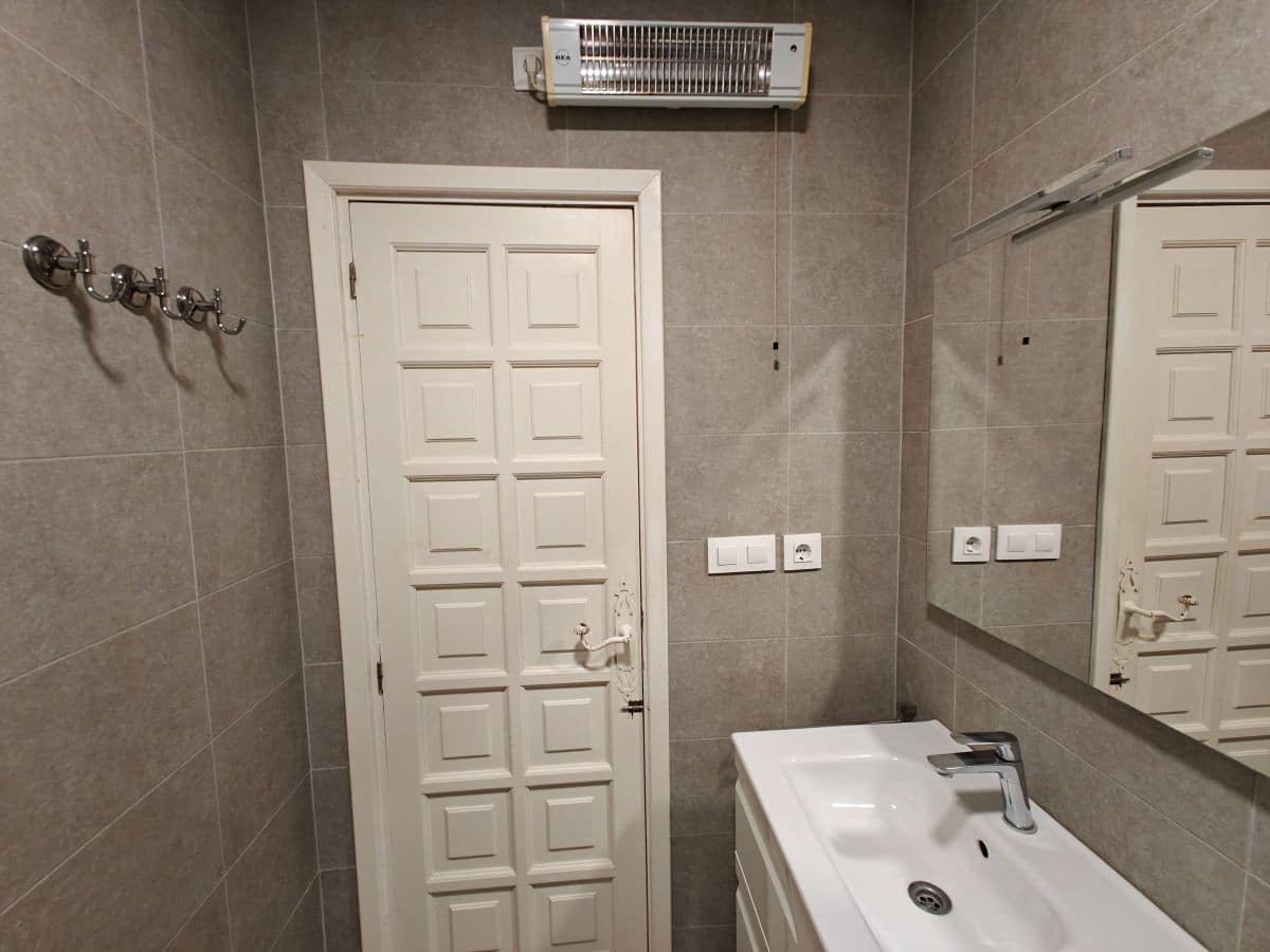 3 sypialnia Apartament do wynajęcia w Denia z basenem garażem - 750 € (Ref: 8941850)