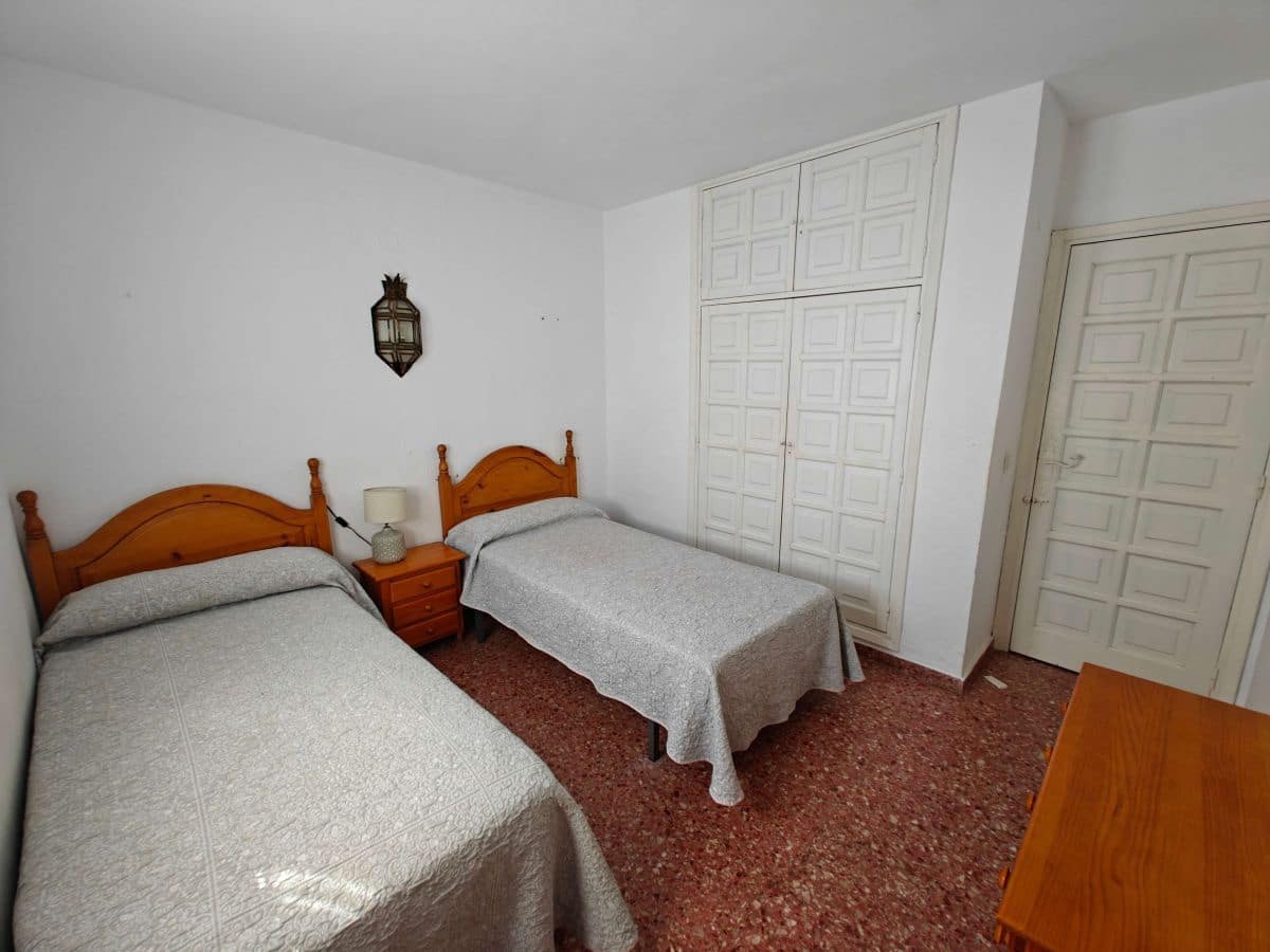3 sypialnia Apartament do wynajęcia w Denia z basenem garażem - 750 € (Ref: 8941850)