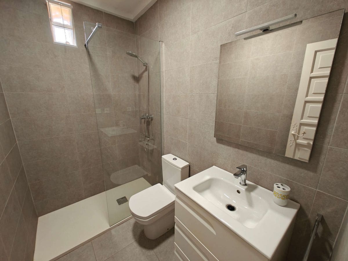 3 sypialnia Apartament do wynajęcia w Denia z basenem garażem - 750 € (Ref: 8941850)