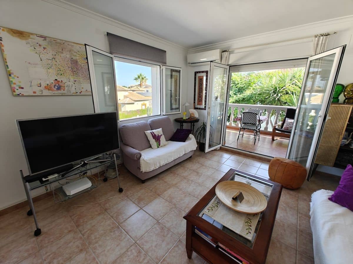 2 soveværelse Lejlighed til leje i Denia med swimmingpool - € 700 (Ref: 9107685)