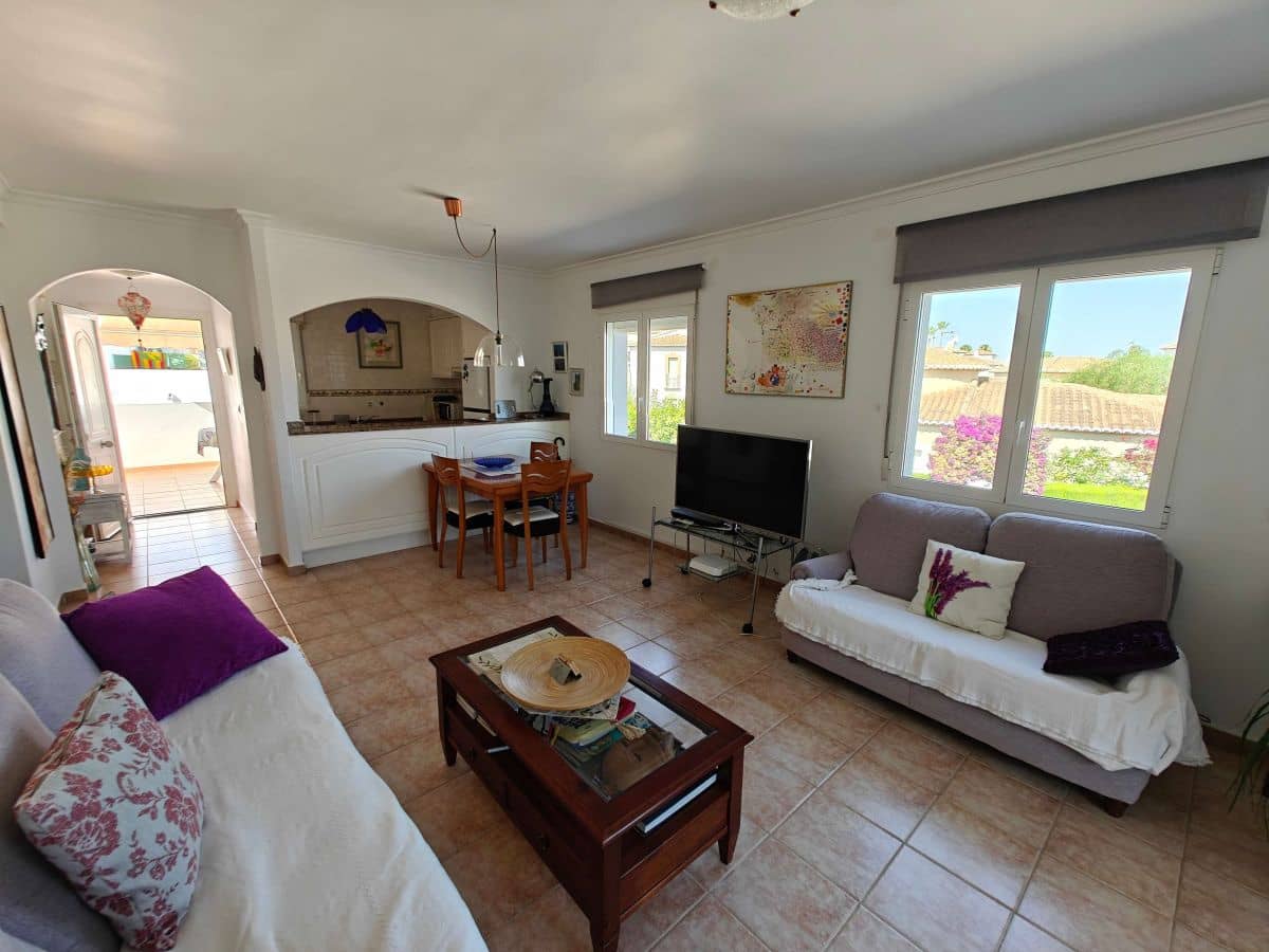 2 soveværelse Lejlighed til leje i Denia med swimmingpool - € 700 (Ref: 9107685)