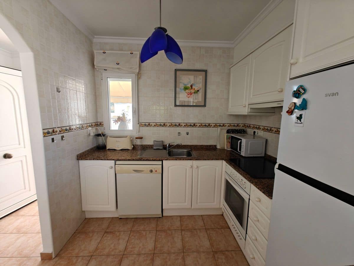 2 soveværelse Lejlighed til leje i Denia med swimmingpool - € 700 (Ref: 9107685)