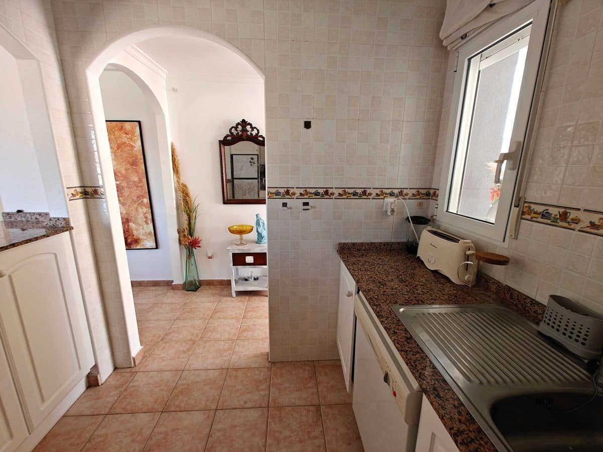 2 soveværelse Lejlighed til leje i Denia med swimmingpool - € 700 (Ref: 9107685)