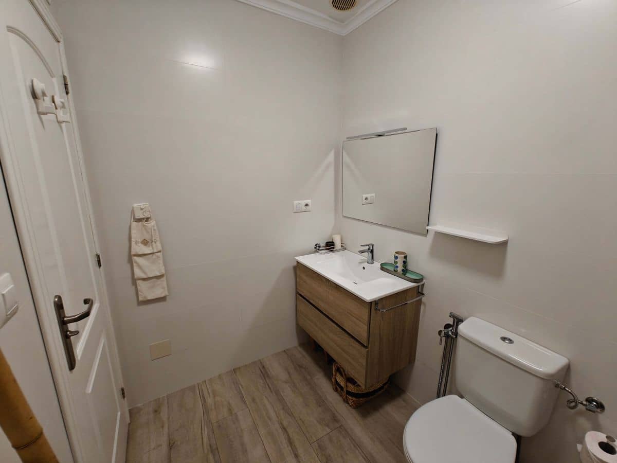 2 soveværelse Lejlighed til leje i Denia med swimmingpool - € 700 (Ref: 9107685)