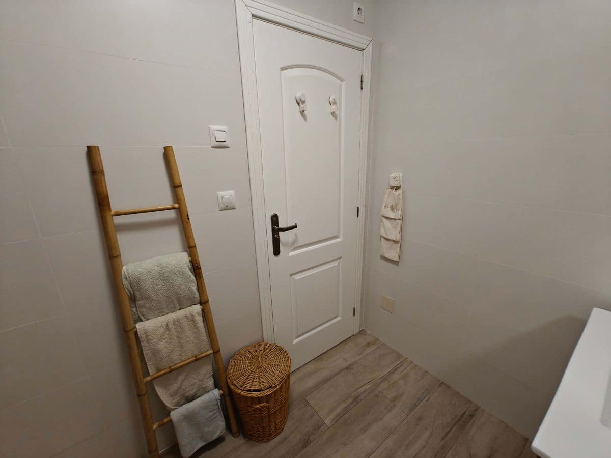 2 soveværelse Lejlighed til leje i Denia med swimmingpool - € 700 (Ref: 9107685)