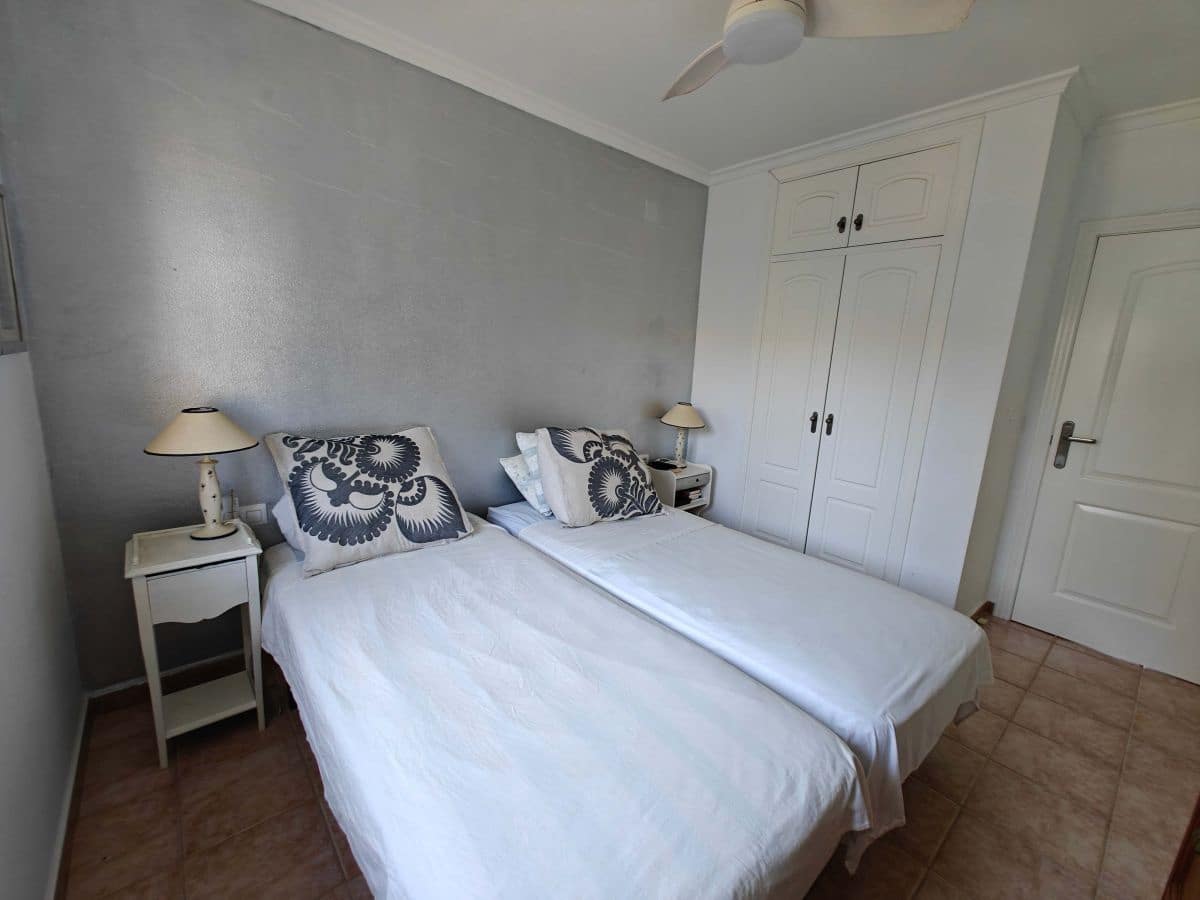 2 soveværelse Lejlighed til leje i Denia med swimmingpool - € 700 (Ref: 9107685)