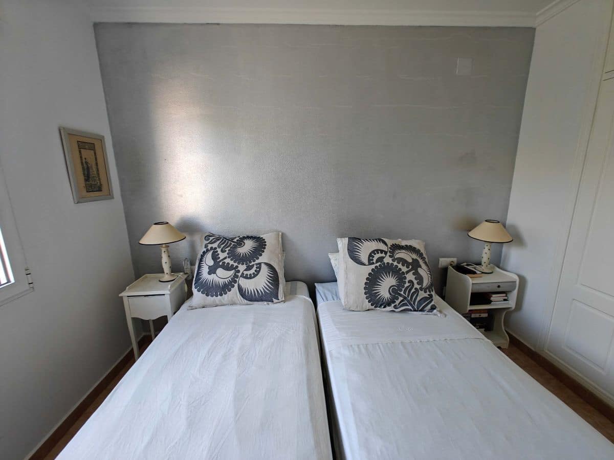 2 soveværelse Lejlighed til leje i Denia med swimmingpool - € 700 (Ref: 9107685)