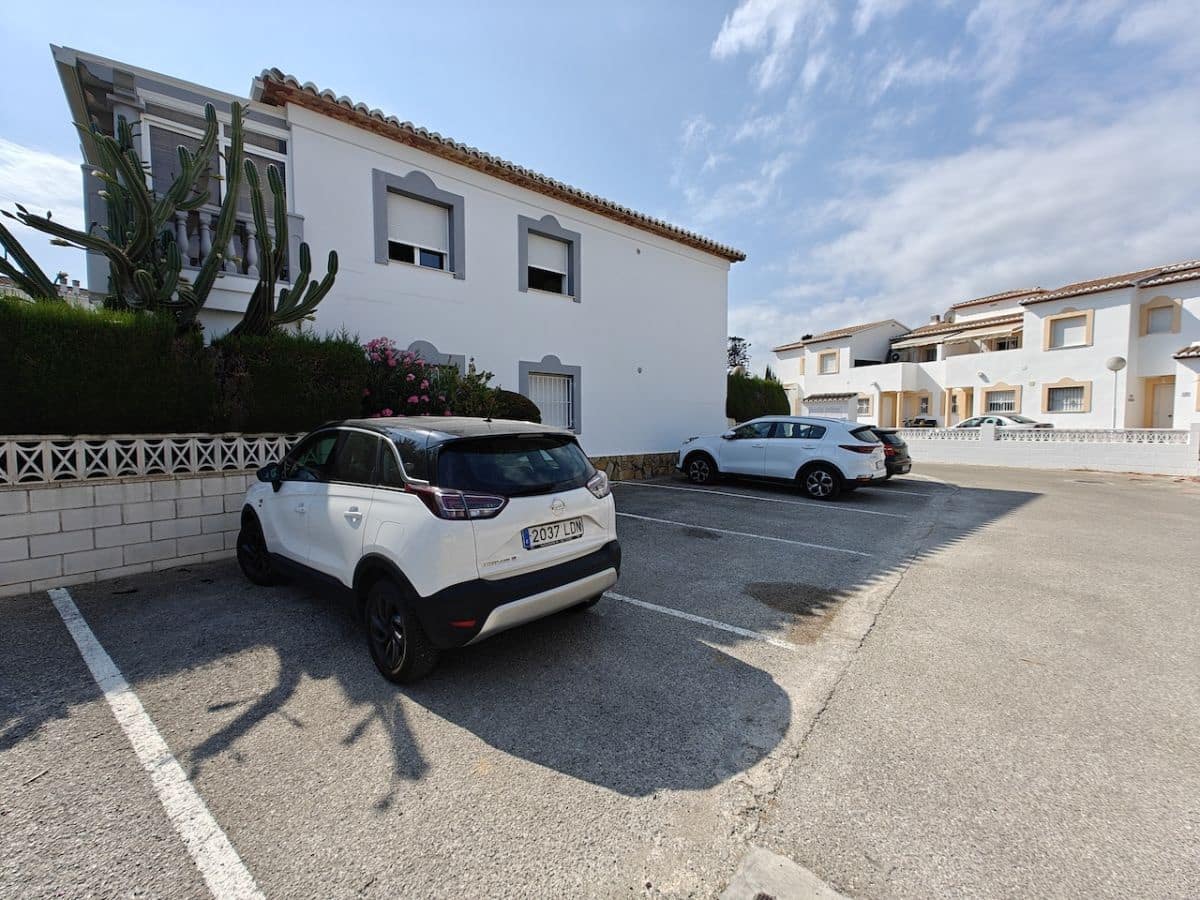 2 soveværelse Lejlighed til leje i Denia med swimmingpool - € 700 (Ref: 9107685)