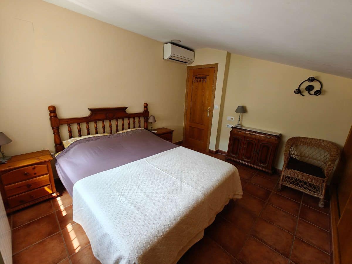 4 soveværelse Villa til leje i Denia med swimmingpool - € 1.650 (Ref: 9168996)