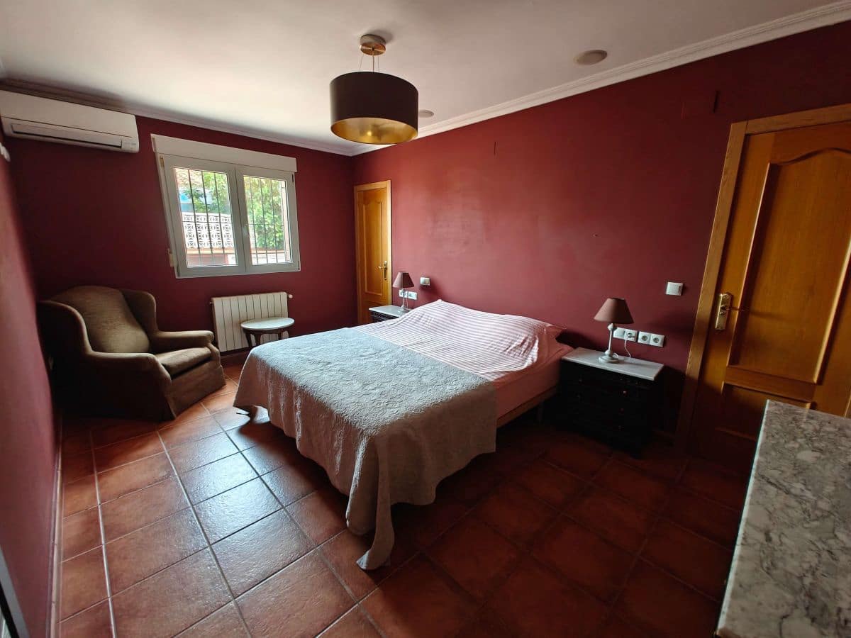 4 soveværelse Villa til leje i Denia med swimmingpool - € 1.650 (Ref: 9168996)