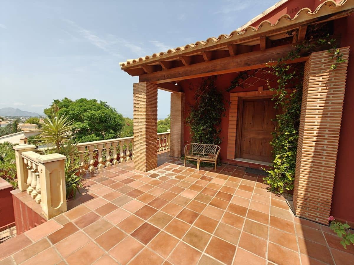 4 soveværelse Villa til leje i Denia med swimmingpool - € 1.650 (Ref: 9168996)