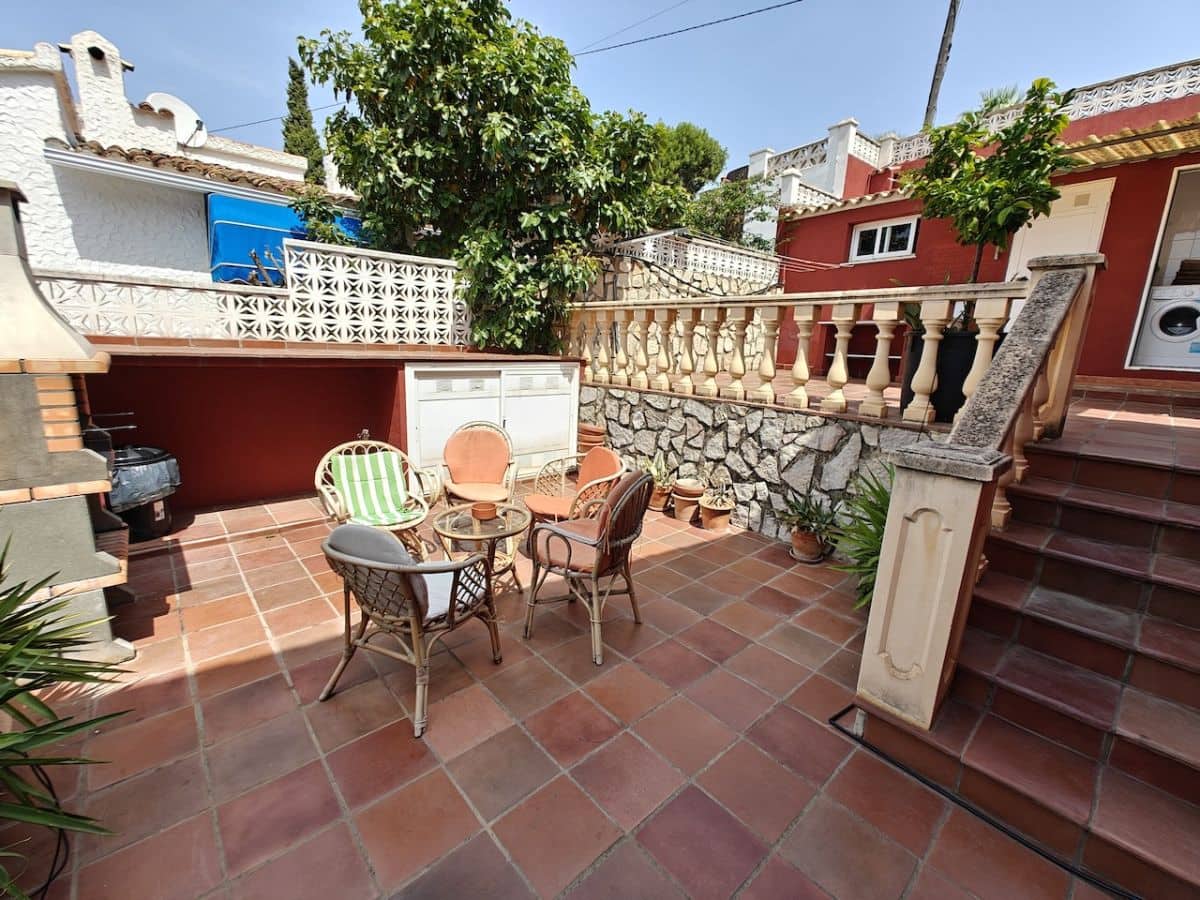 4 soveværelse Villa til leje i Denia med swimmingpool - € 1.650 (Ref: 9168996)