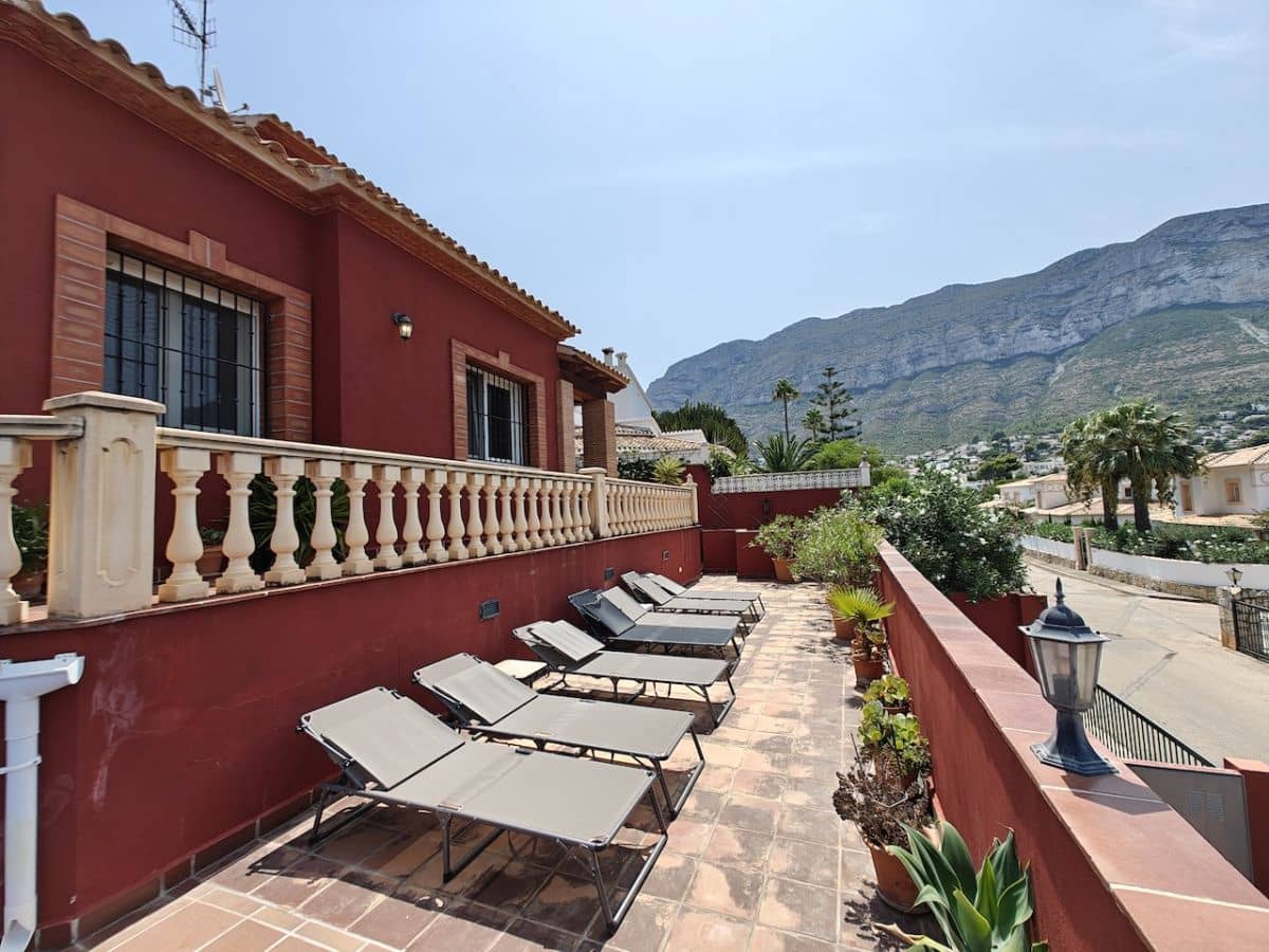 4 soveværelse Villa til leje i Denia med swimmingpool - € 1.650 (Ref: 9168996)