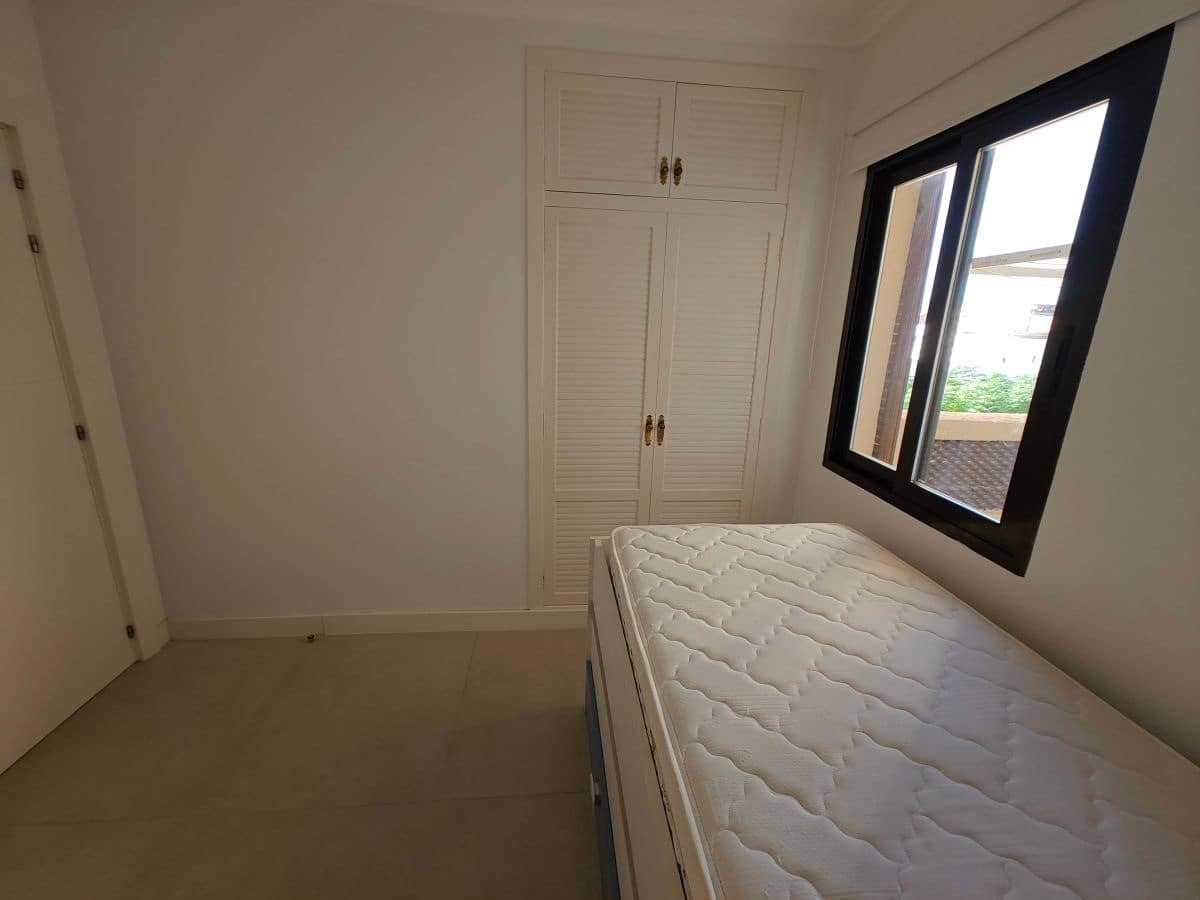 3 Zimmer Apartment zu vermieten in Denia mit Pool Garage - 1.200 € (Ref: 9210463)