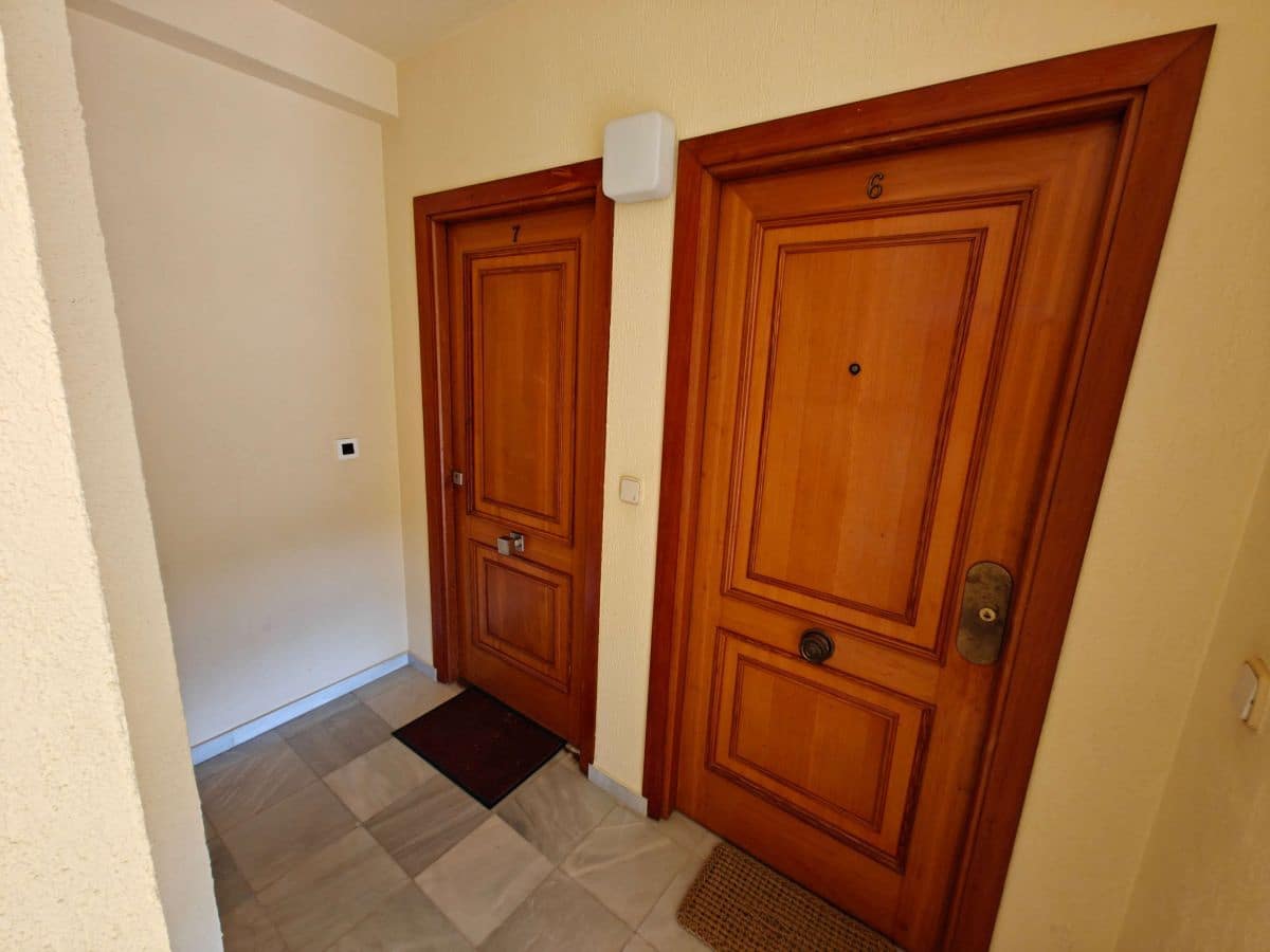 3 Zimmer Apartment zu vermieten in Denia mit Pool Garage - 1.200 € (Ref: 9210463)