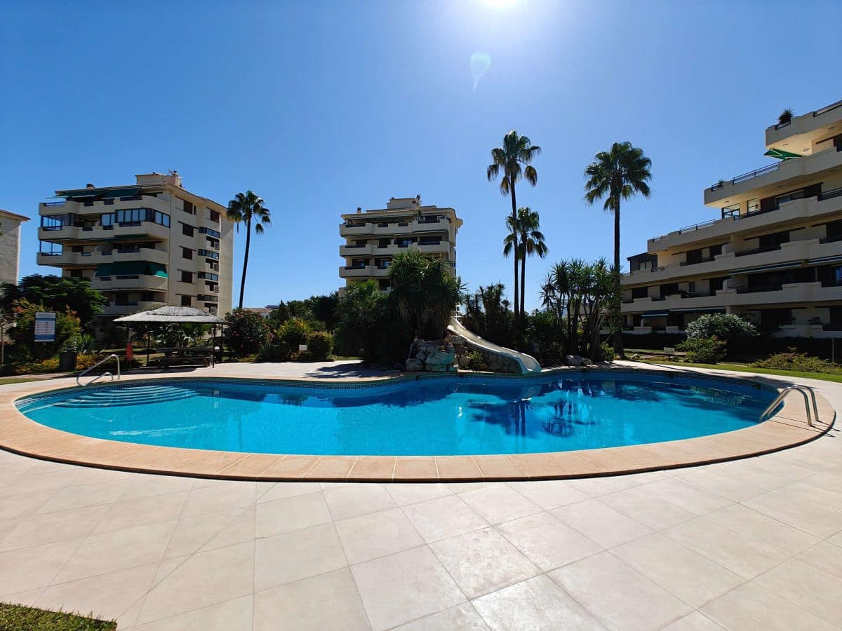 3 Zimmer Apartment zu vermieten in Denia mit Pool Garage - 1.200 € (Ref: 9210463)