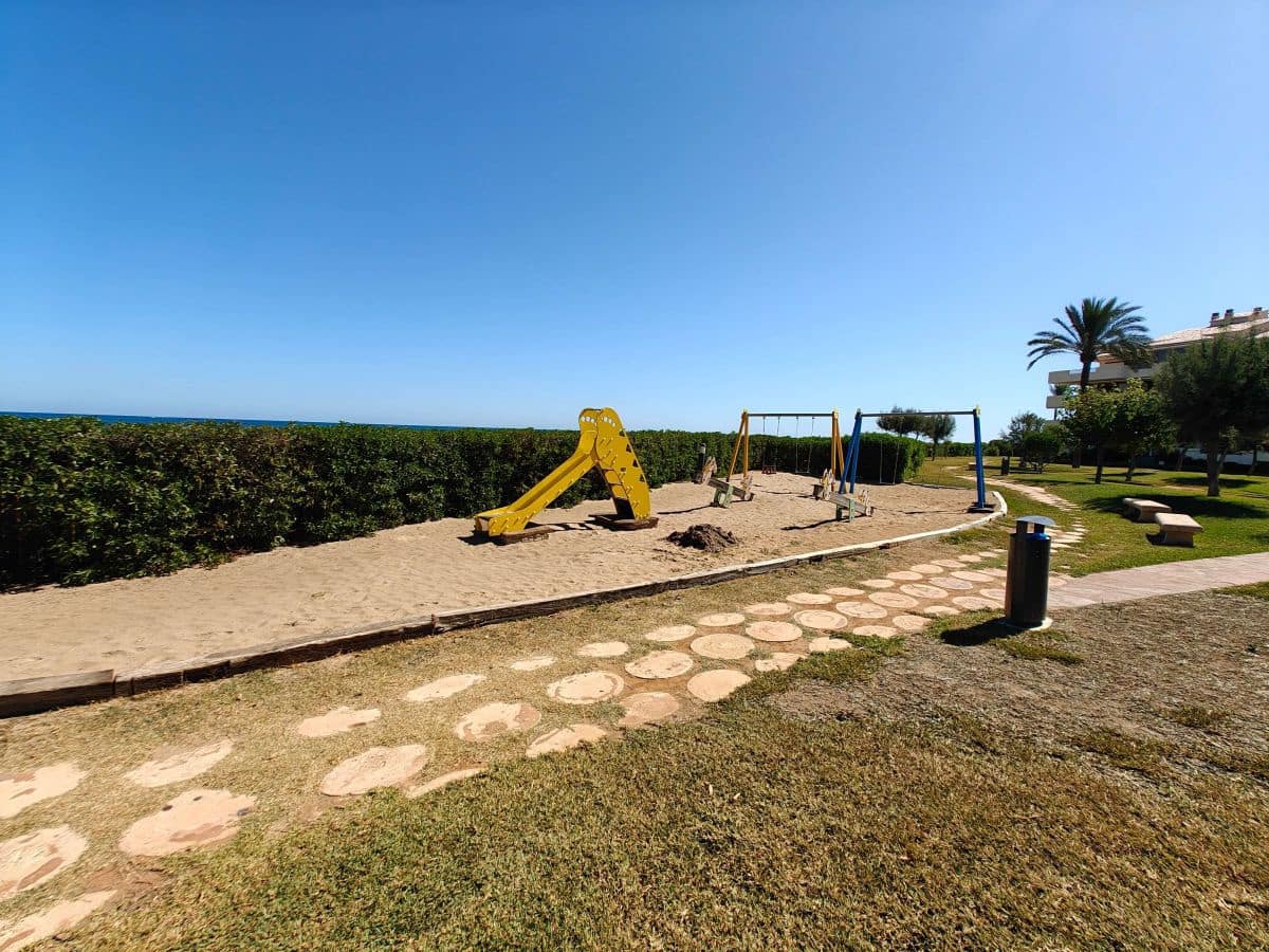 3 Zimmer Apartment zu vermieten in Denia mit Pool Garage - 1.200 € (Ref: 9210463)