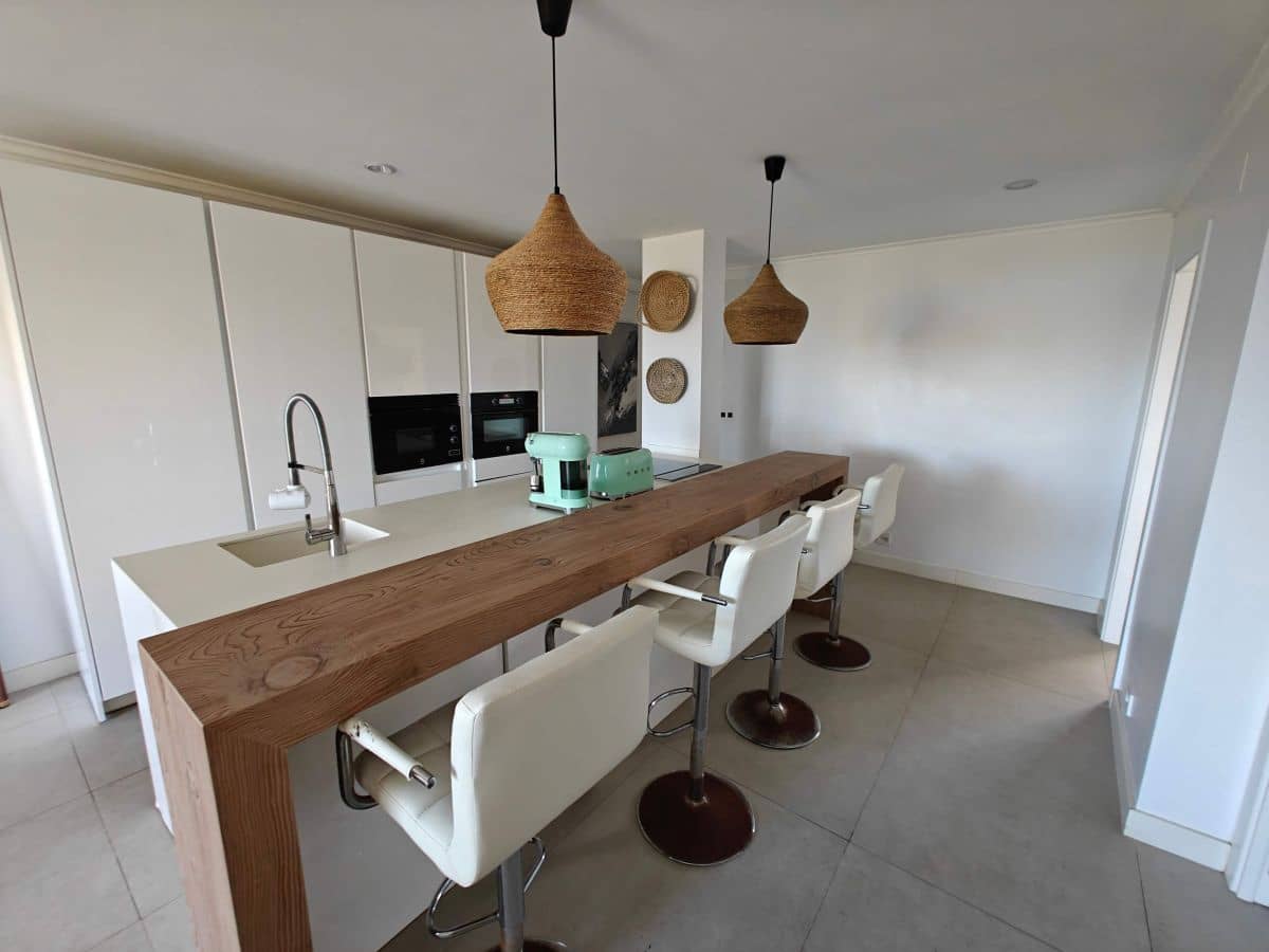 3 Zimmer Apartment zu vermieten in Denia mit Pool Garage - 1.200 € (Ref: 9210463)