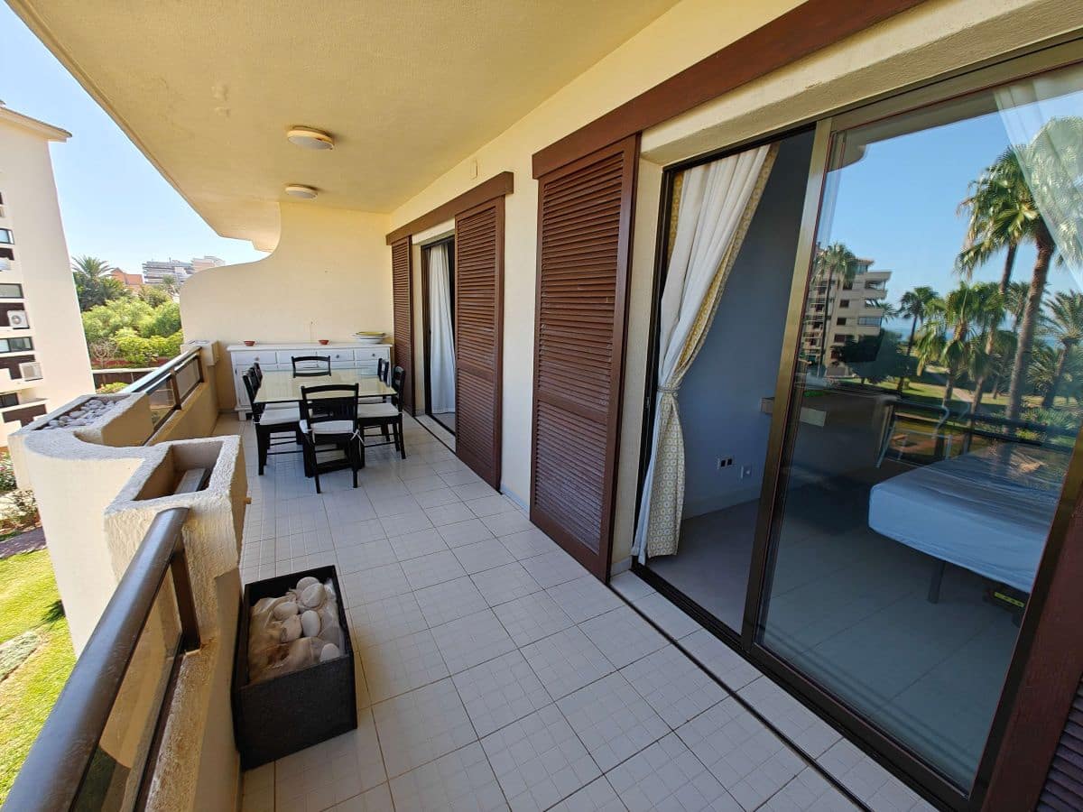 3 Zimmer Apartment zu vermieten in Denia mit Pool Garage - 1.200 € (Ref: 9210463)