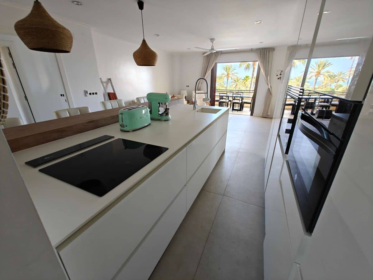 3 Zimmer Apartment zu vermieten in Denia mit Pool Garage - 1.200 € (Ref: 9210463)