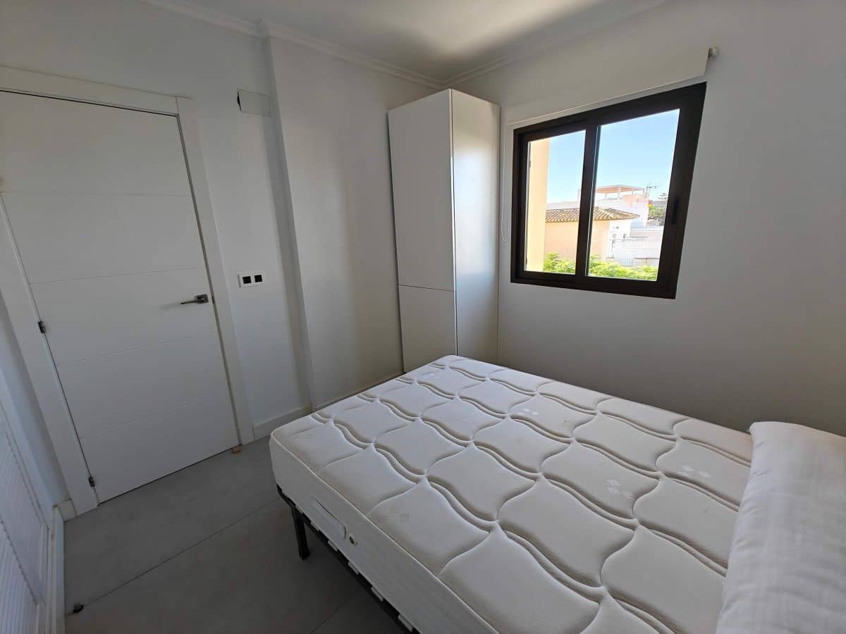 3 Zimmer Apartment zu vermieten in Denia mit Pool Garage - 1.200 € (Ref: 9210463)