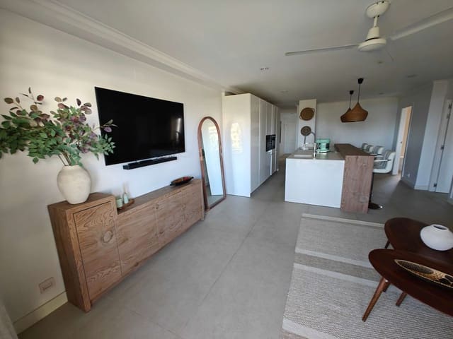 3 bedroom Apartment for rent in Denia with pool garage - € 1,200 (Ref: 9210463)