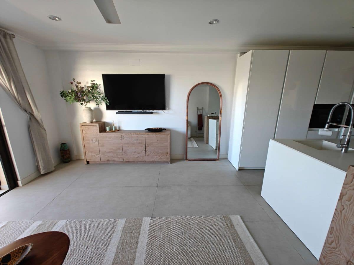 3 Zimmer Apartment zu vermieten in Denia mit Pool Garage - 1.200 € (Ref: 9210463)