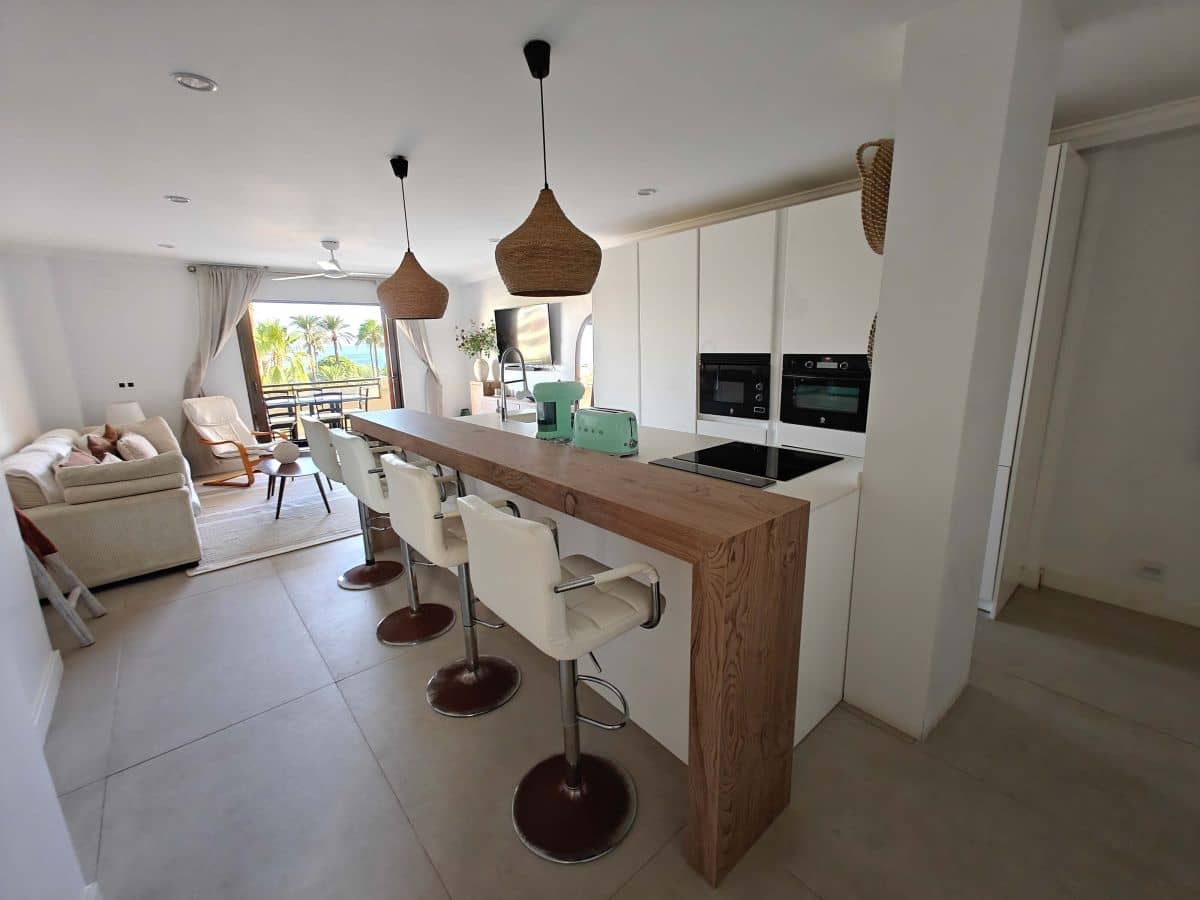 3 Zimmer Apartment zu vermieten in Denia mit Pool Garage - 1.200 € (Ref: 9210463)