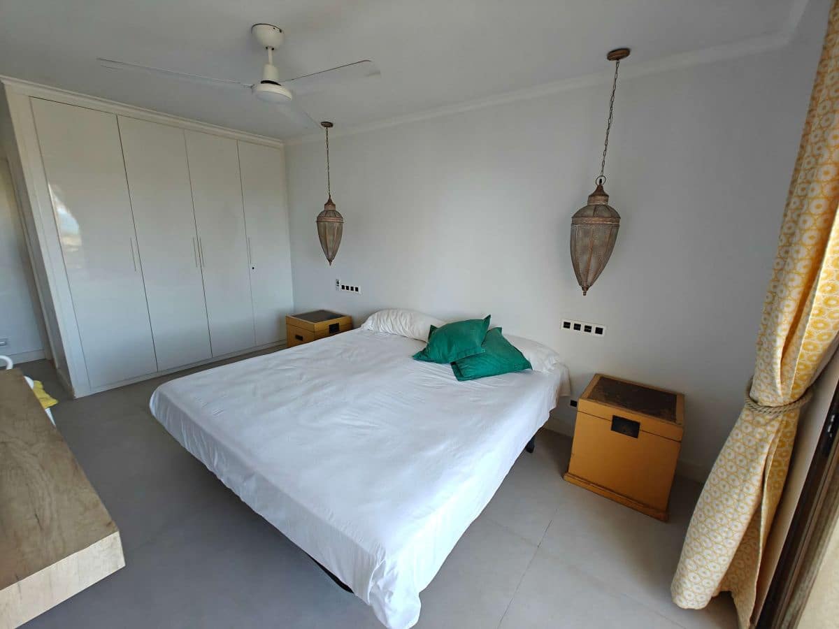 3 Zimmer Apartment zu vermieten in Denia mit Pool Garage - 1.200 € (Ref: 9210463)