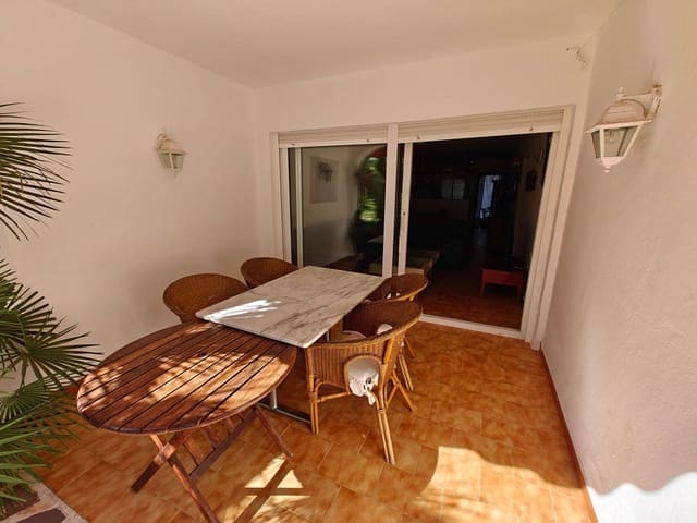 3 soveværelse Lejlighed til leje i Dénia med swimmingpool garage - € 775 (Ref: 9216723)