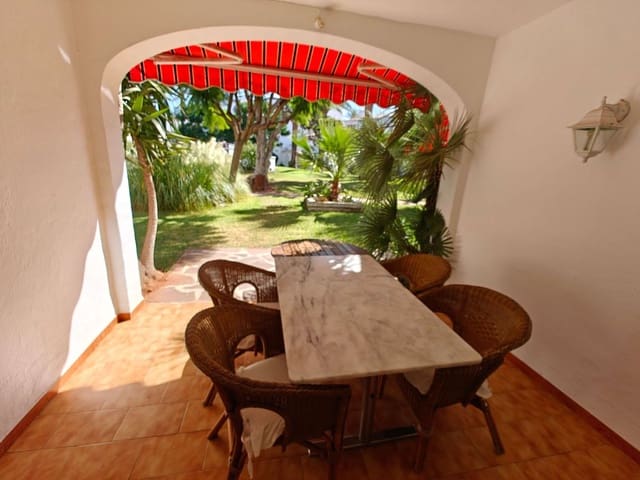 3 soveværelse Lejlighed til leje i Dénia med swimmingpool garage - € 775 (Ref: 9216723)