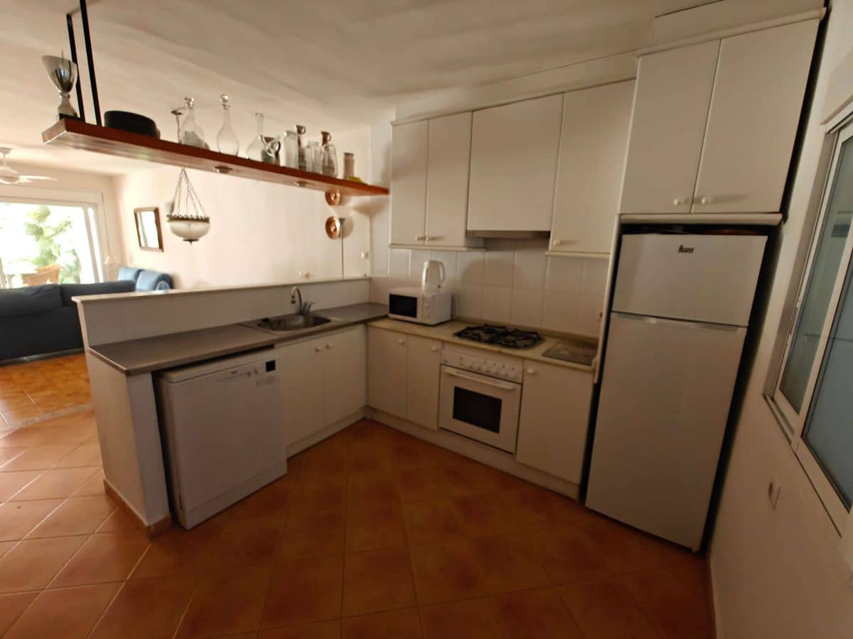 3 sypialnia Apartament do wynajęcia w Denia z basenem garażem - 775 € (Ref: 9216723)