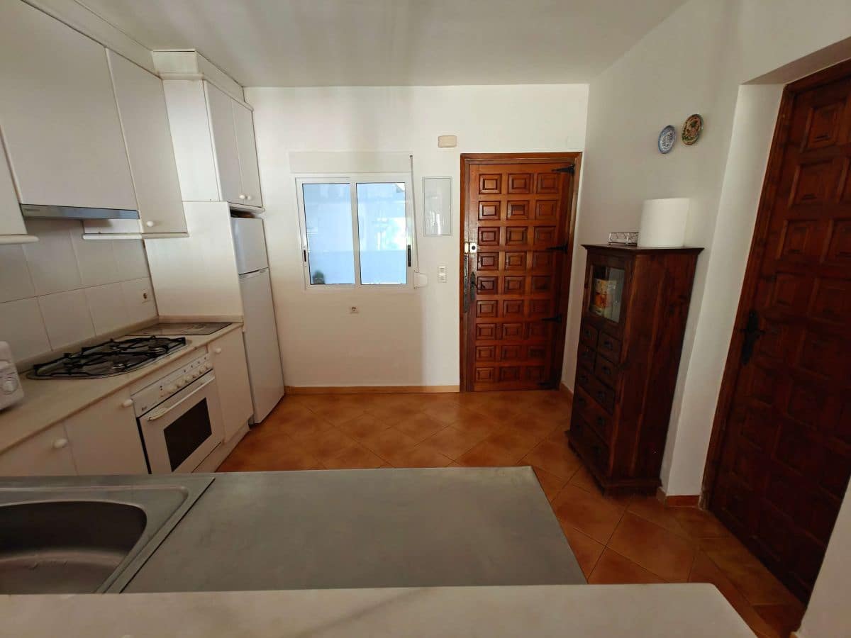 3 sypialnia Apartament do wynajęcia w Denia z basenem garażem - 775 € (Ref: 9216723)