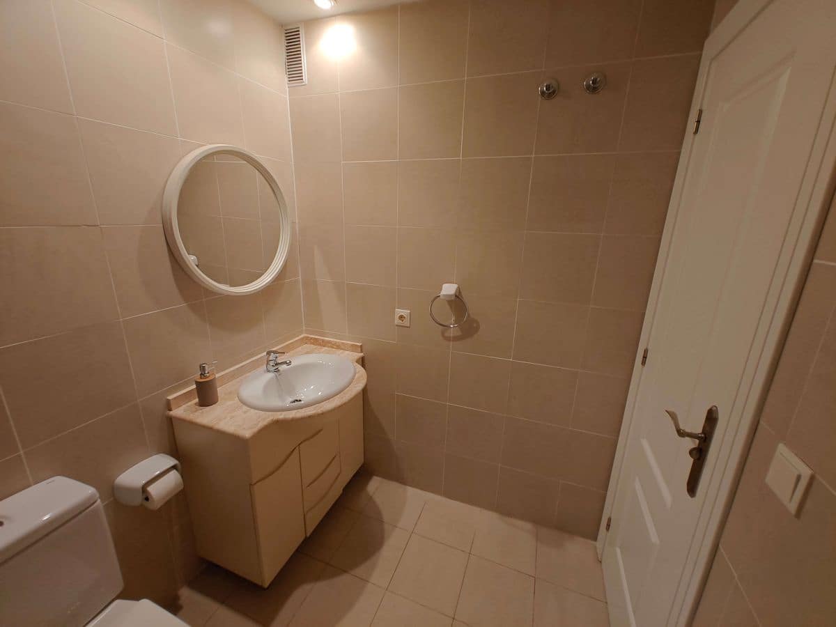 2 soveværelse Lejlighed til leje i Denia med swimmingpool garage - € 695 (Ref: 9240471)