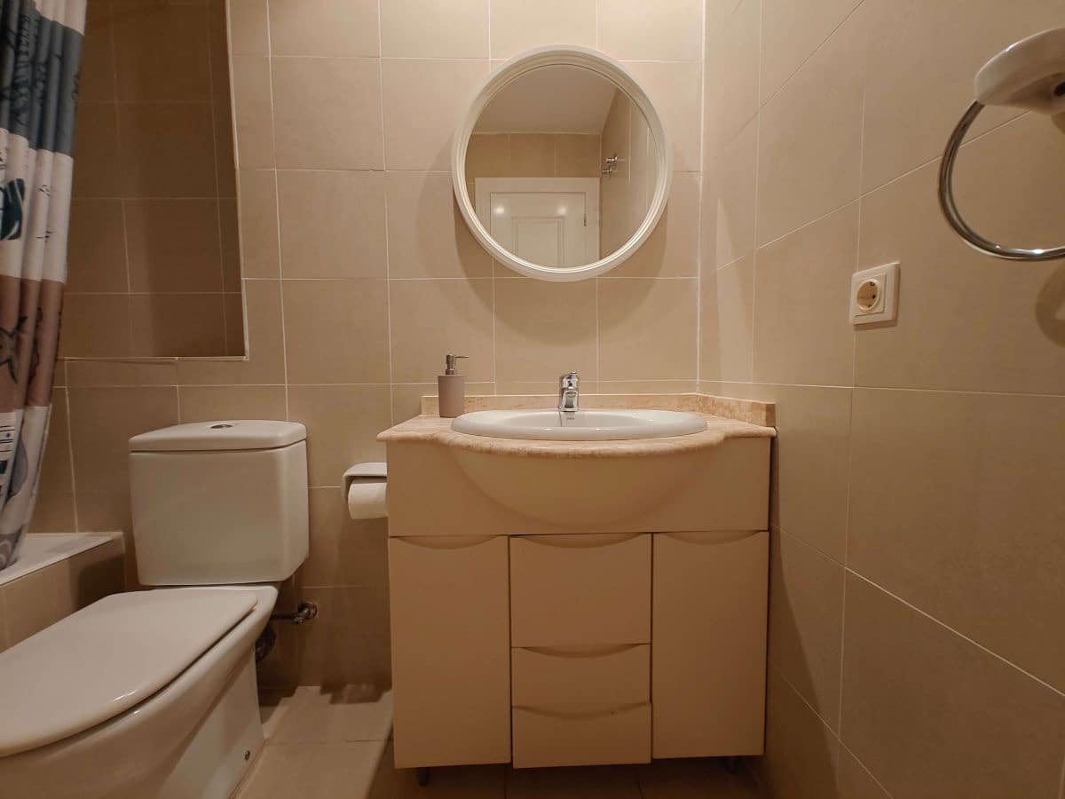 2 soveværelse Lejlighed til leje i Denia med swimmingpool garage - € 695 (Ref: 9240471)