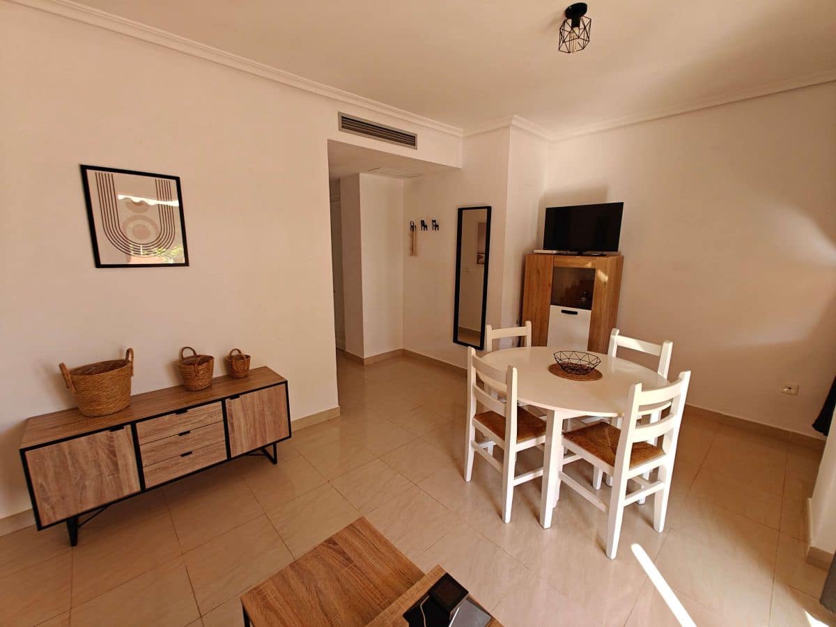 2 soveværelse Lejlighed til leje i Denia med swimmingpool garage - € 695 (Ref: 9240471)