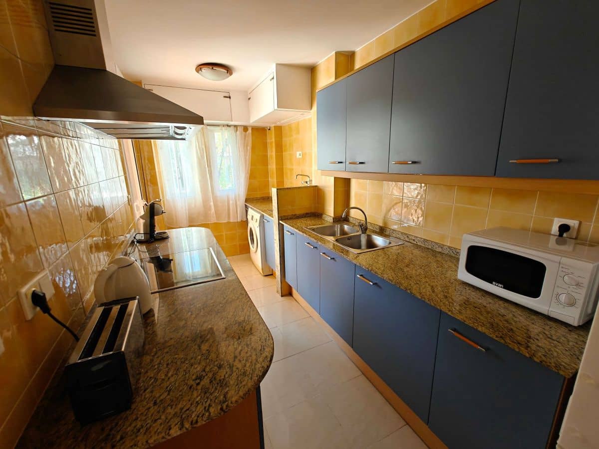 2 soveværelse Lejlighed til leje i Denia med swimmingpool garage - € 695 (Ref: 9240471)