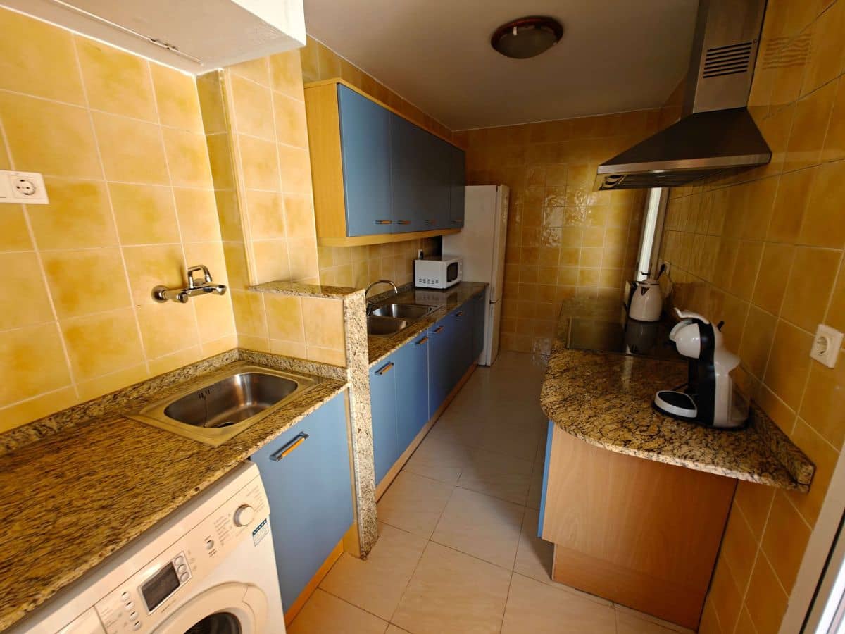 2 soveværelse Lejlighed til leje i Denia med swimmingpool garage - € 695 (Ref: 9240471)