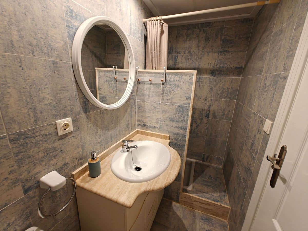 2 soveværelse Lejlighed til leje i Denia med swimmingpool garage - € 695 (Ref: 9240471)