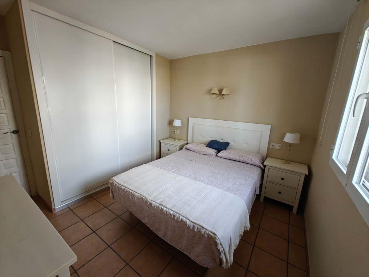 2 soveværelse Lejlighed til leje i Denia med swimmingpool garage - € 800 (Ref: 9258004)