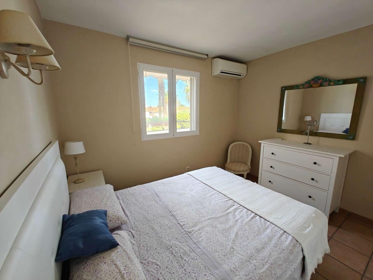 2 soveværelse Lejlighed til leje i Denia med swimmingpool garage - € 800 (Ref: 9258004)