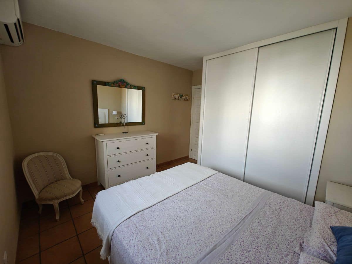 2 soveværelse Lejlighed til leje i Denia med swimmingpool garage - € 800 (Ref: 9258004)