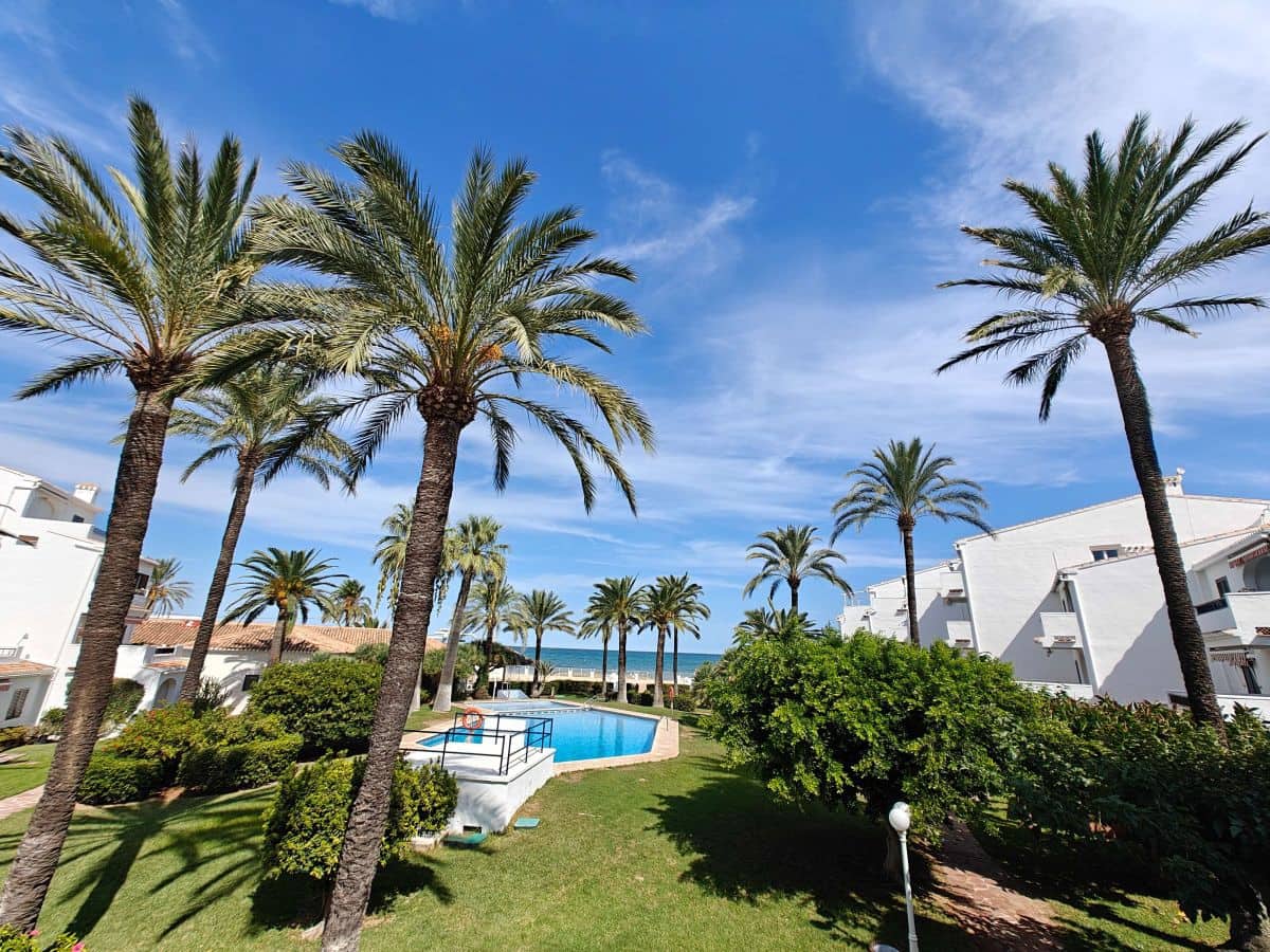 2 soveværelse Lejlighed til leje i Denia med swimmingpool garage - € 800 (Ref: 9258004)